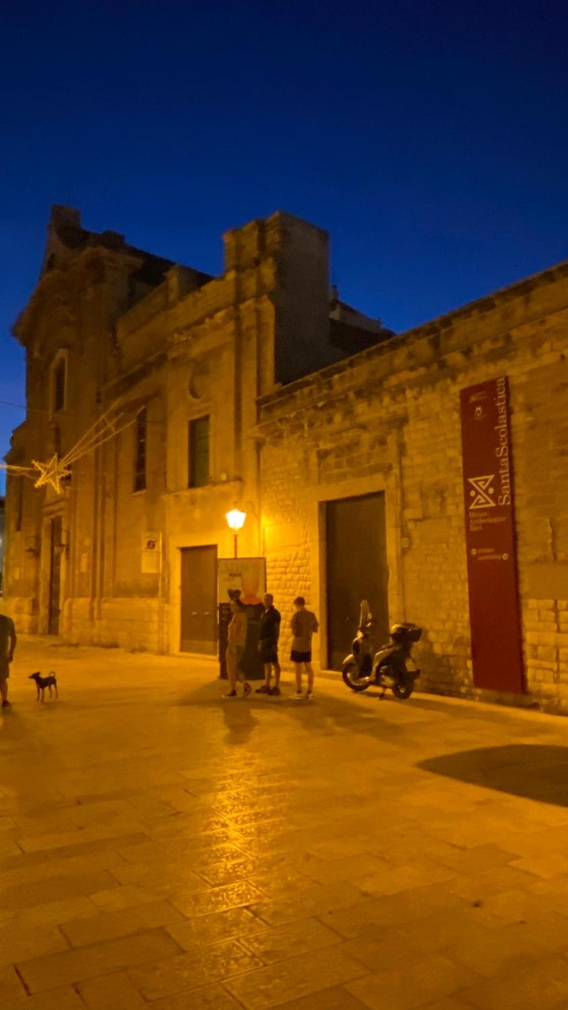 Arco Vanese Bari Exteriér fotografie